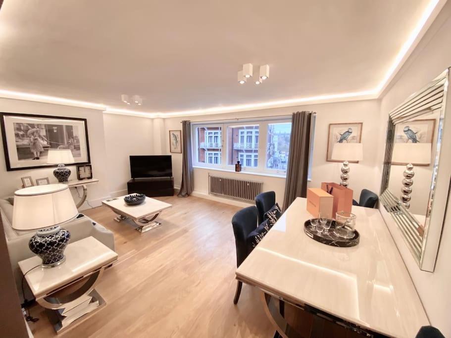 Appartement Knightsbridge Opposite Harrods Large Self Contained 1 Bedroom Londen